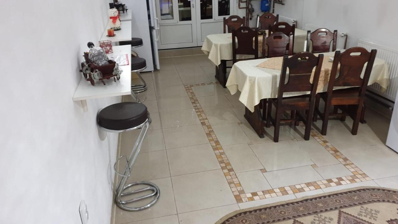 Casa Nicoladis Apartment Zărneşti Bagian luar foto