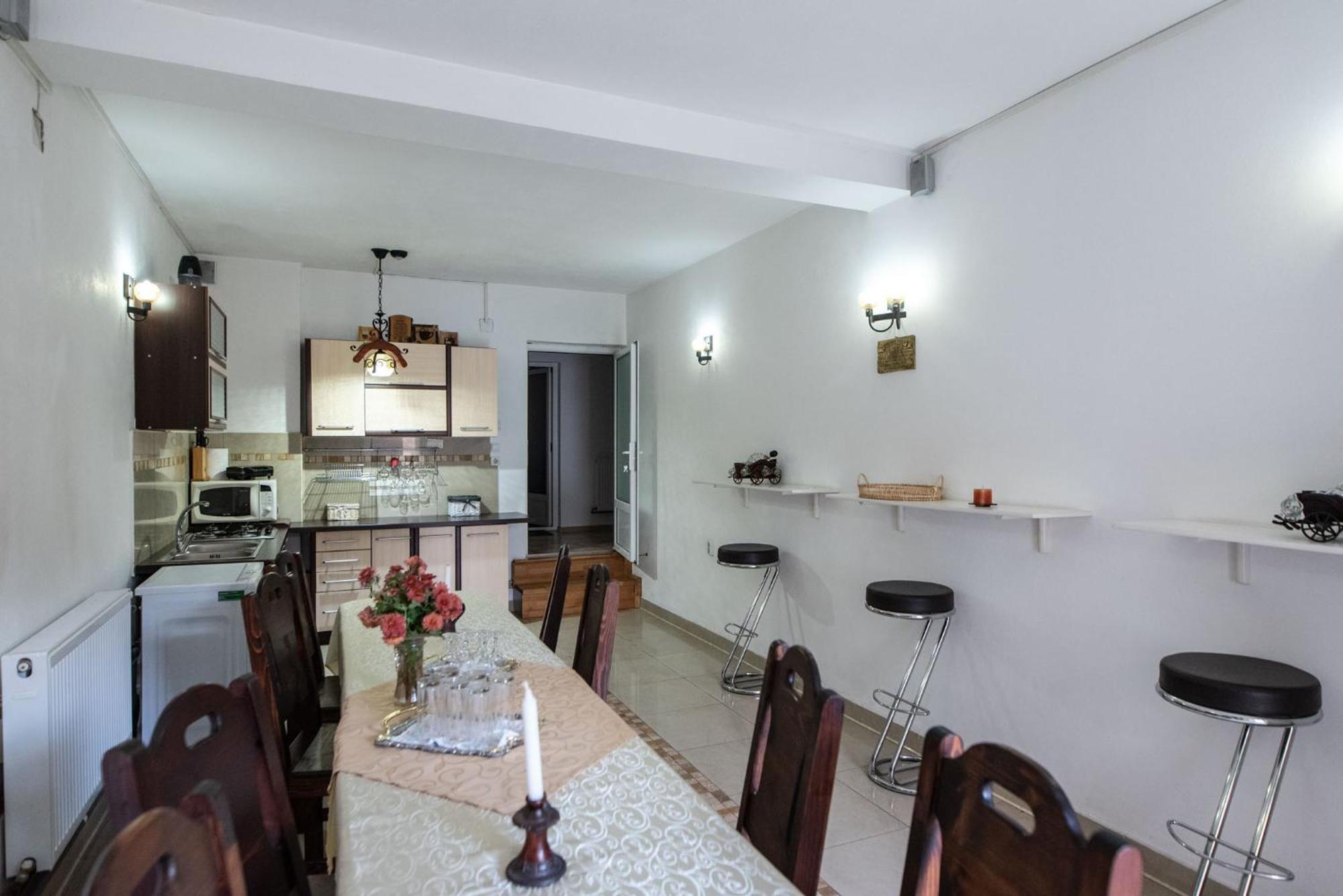 Casa Nicoladis Apartment Zărneşti Bagian luar foto