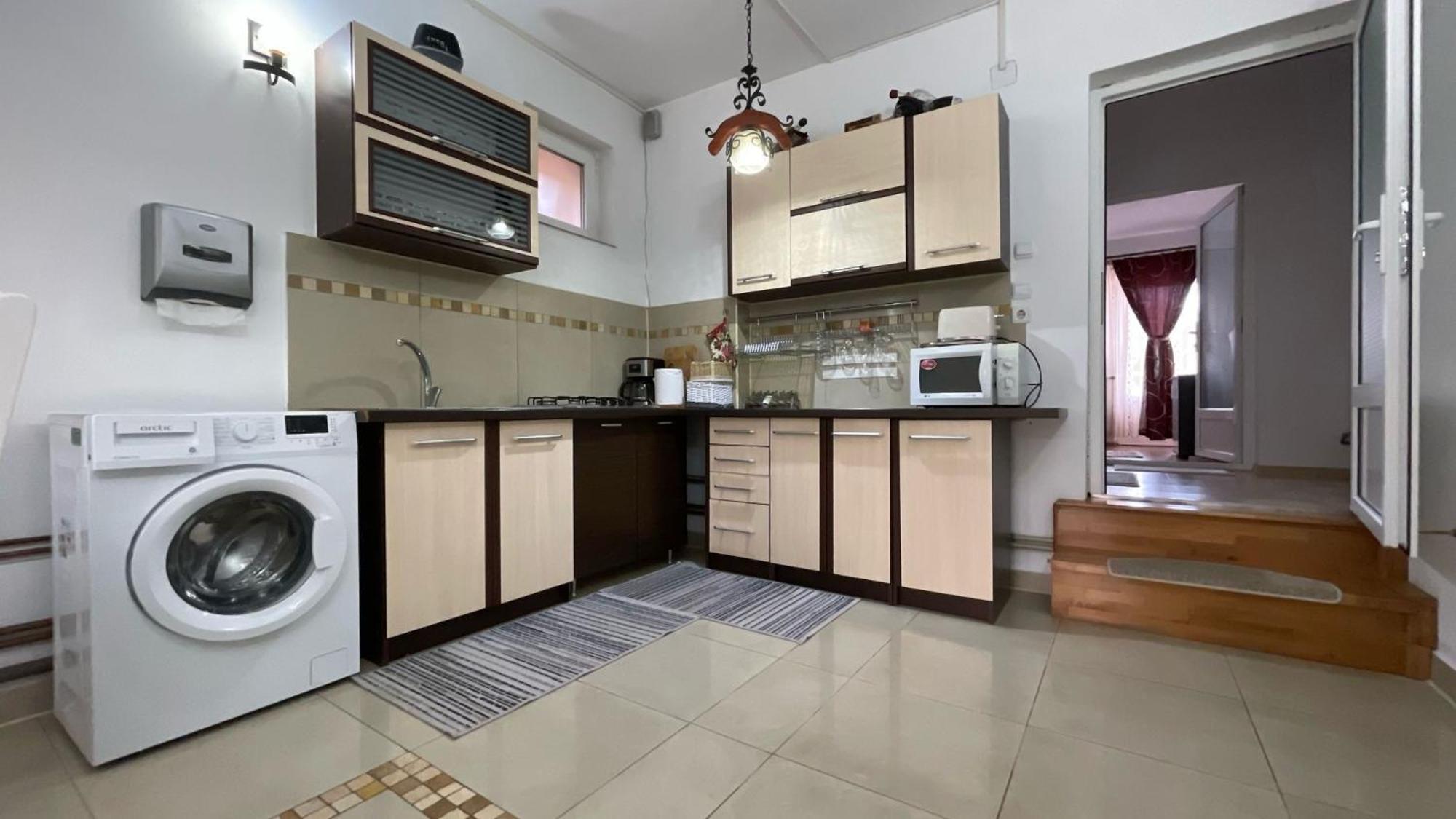 Casa Nicoladis Apartment Zărneşti Bagian luar foto