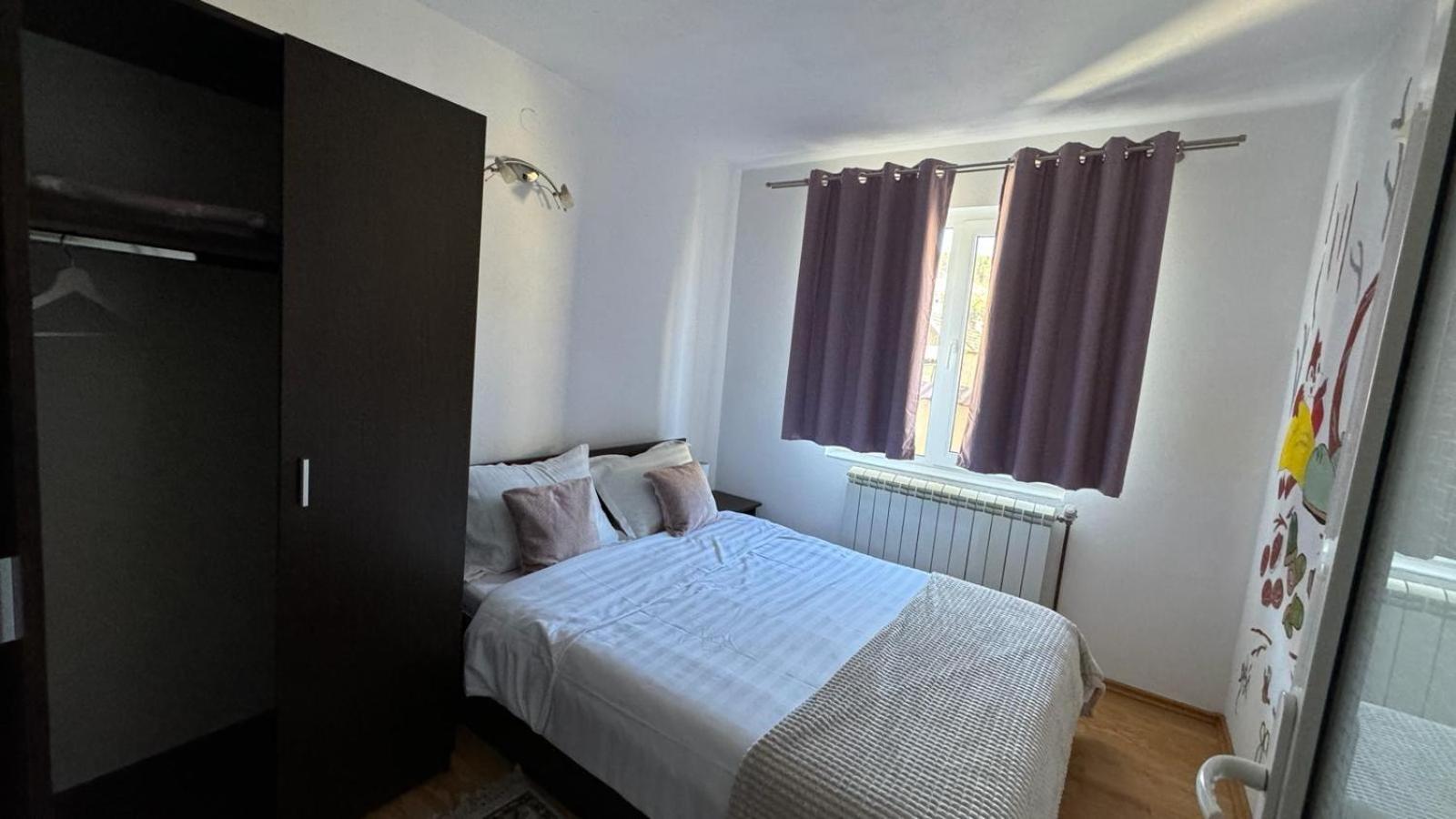 Casa Nicoladis Apartment Zărneşti Bagian luar foto