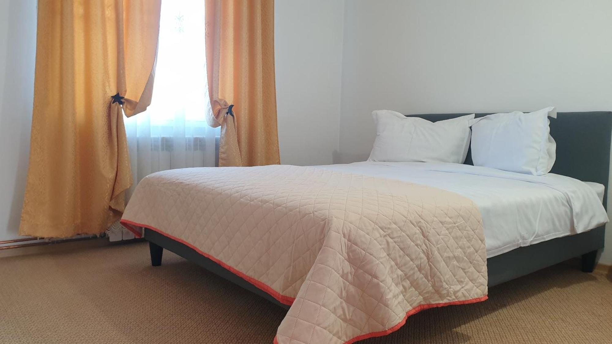 Casa Nicoladis Apartment Zărneşti Ruang foto